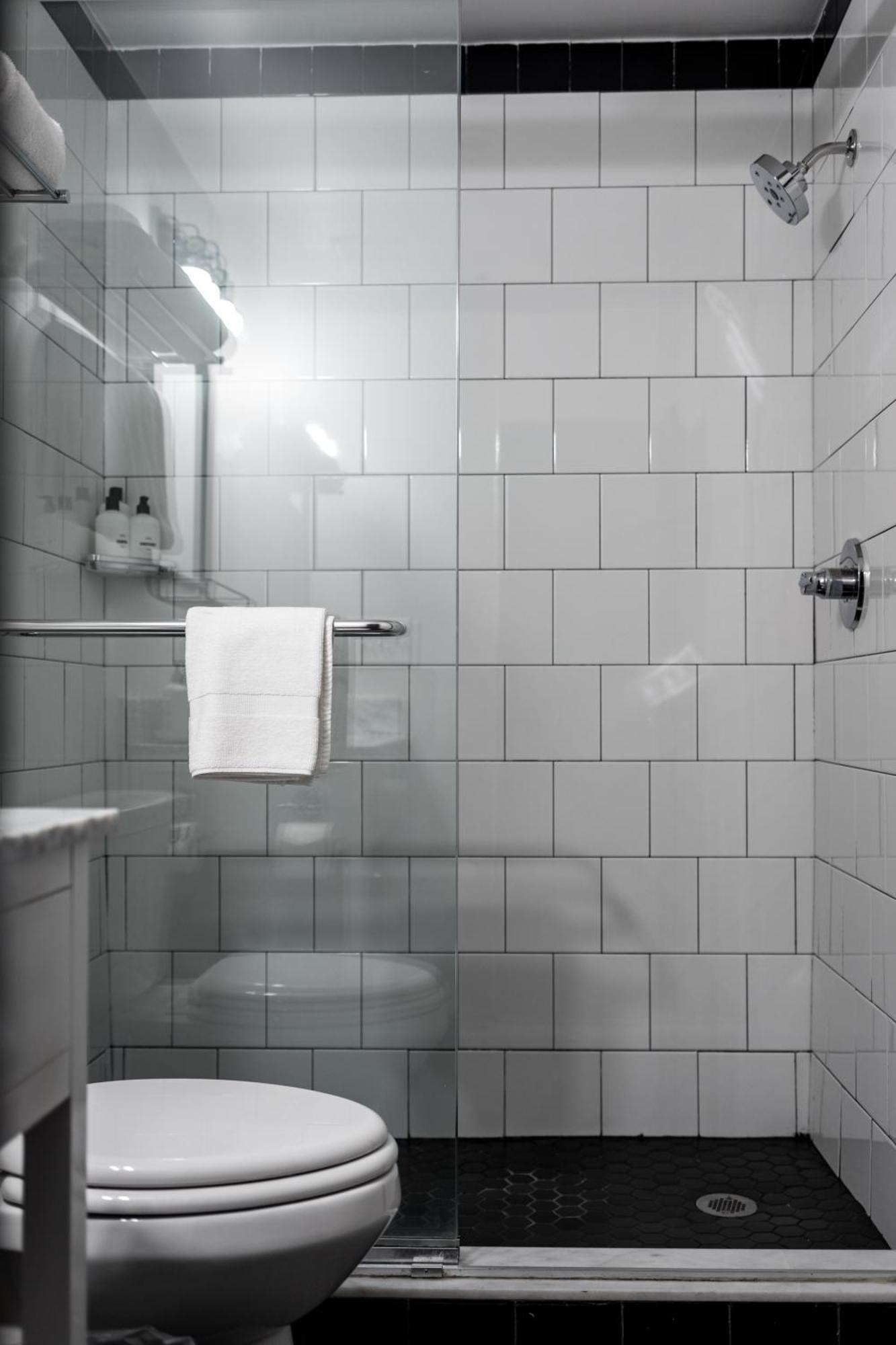 1 Bedroom King Suite (ADA)