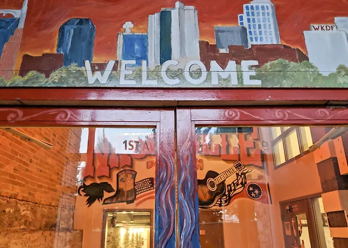 Nashville Downtown - Adults Only